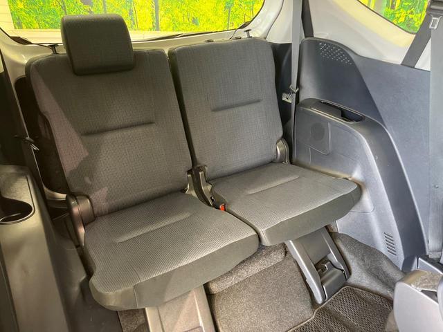 Toyota SIENTA 2018-06 8652991-9