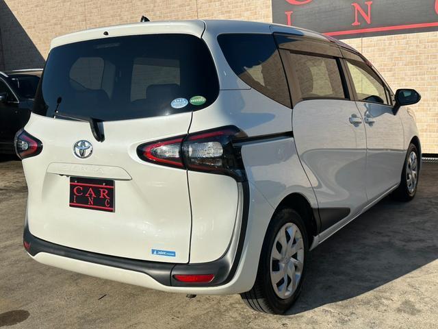 Toyota SIENTA 2017-12 8653233-2