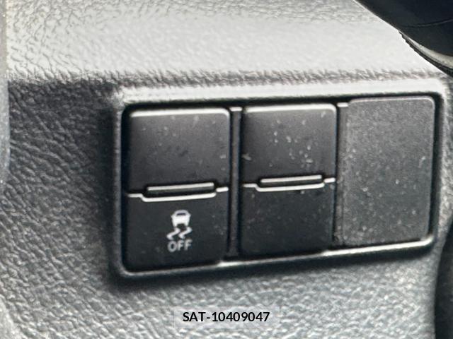 Toyota SIENTA 2019-05 8653234-13