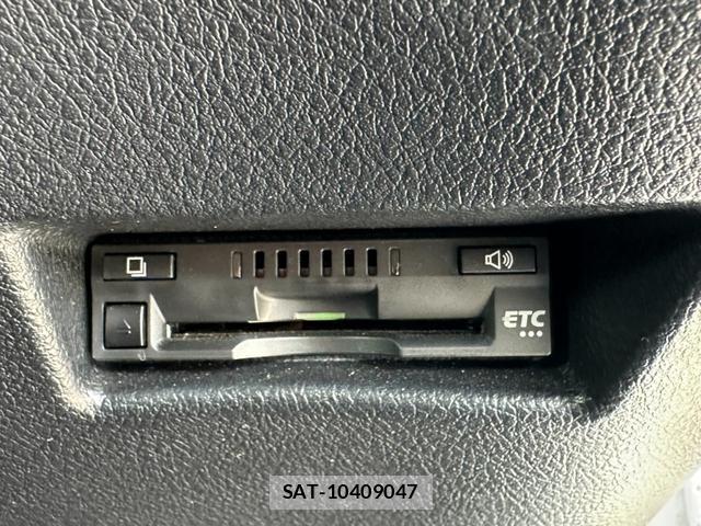 Toyota SIENTA 2019-05 8653234-8
