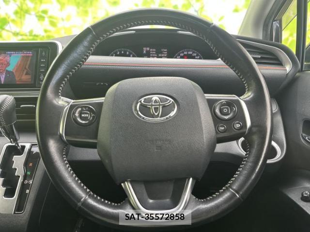 Toyota SIENTA 2017-07 8653453-14