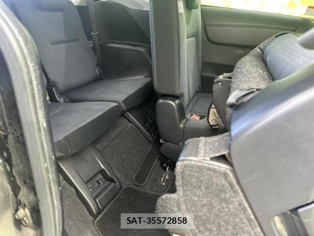 Toyota SIENTA 2017-07 8653453-5