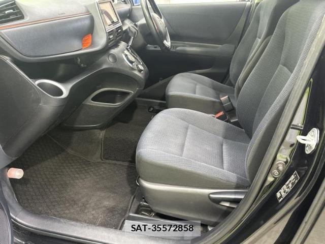 Toyota SIENTA 2017-07 8653453-6