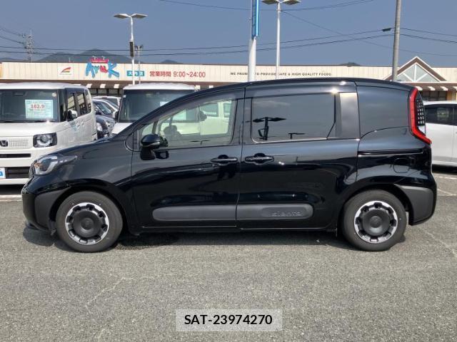 Toyota SIENTA 2023-07 8653493-1