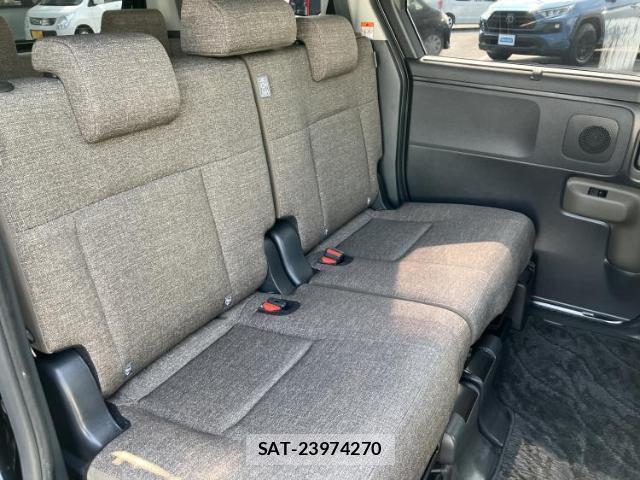 Toyota SIENTA 2023-07 8653493-4