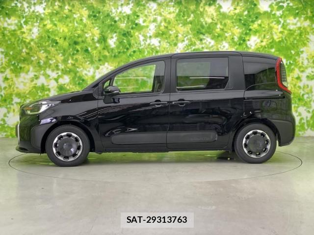 Toyota SIENTA 2026-03 8653675-1