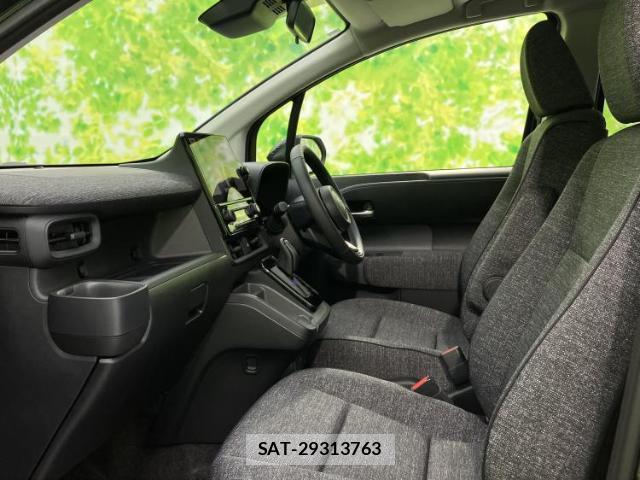Toyota SIENTA 2026-03 8653675-5