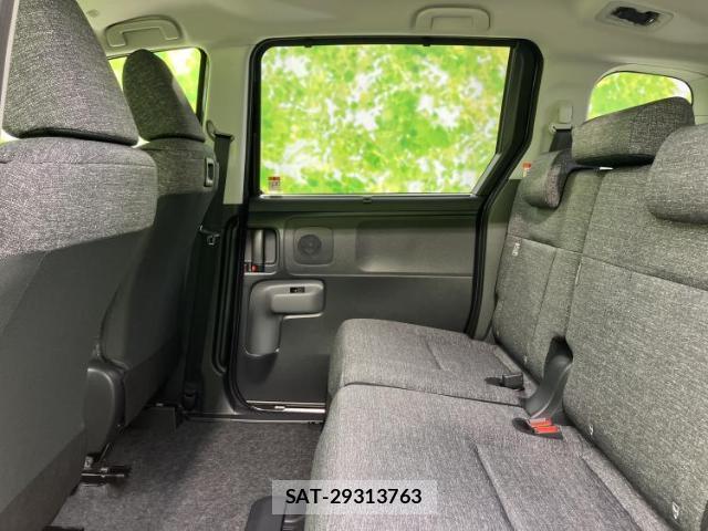 Toyota SIENTA 2026-03 8653675-6