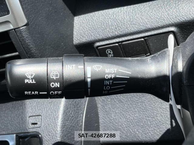 Toyota SIENTA 2022-02 8653725-15