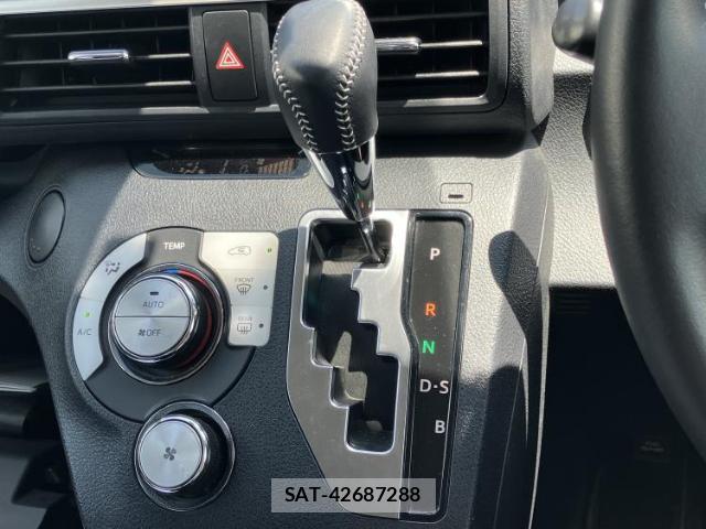 Toyota SIENTA 2022-02 8653725-16