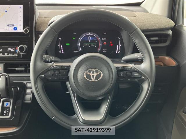 Toyota SIENTA 2023-02 8653737-13