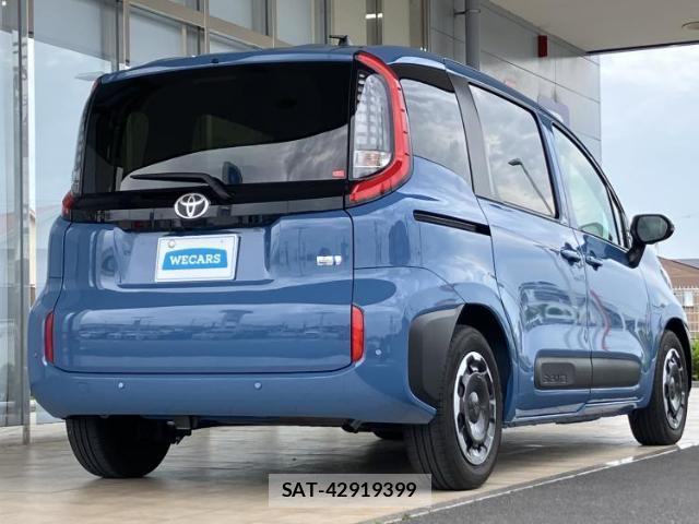 Toyota SIENTA 2023-02 8653737-2