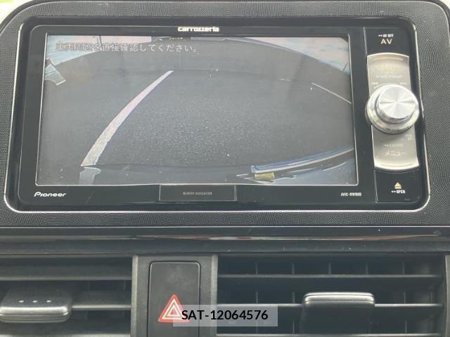 Toyota SIENTA 2016-10 8653809-10