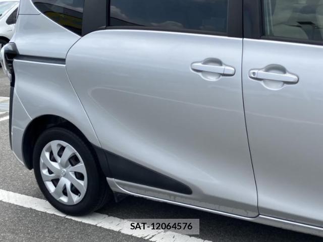 Toyota SIENTA 2016-10 8653809-4