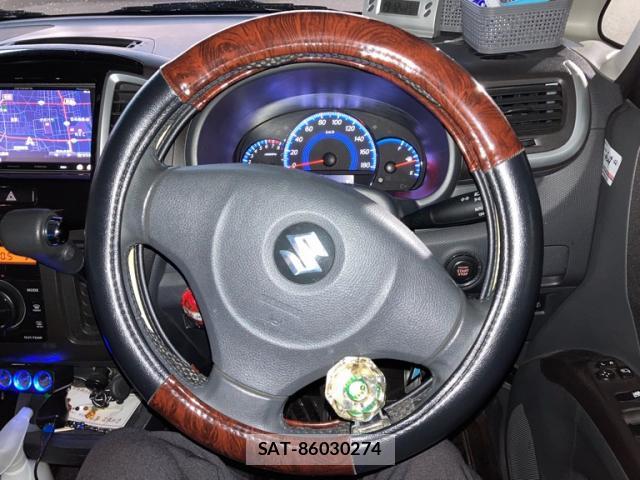 Suzuki SOLIO 2013-09 8646780-16