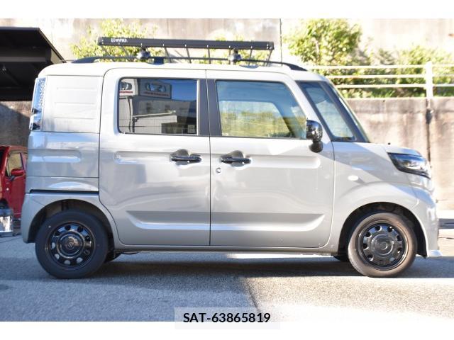 Suzuki SPACIA 2024-10 8647450-5