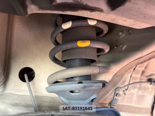 Suzuki SPACIA 2013-09 8647335-19