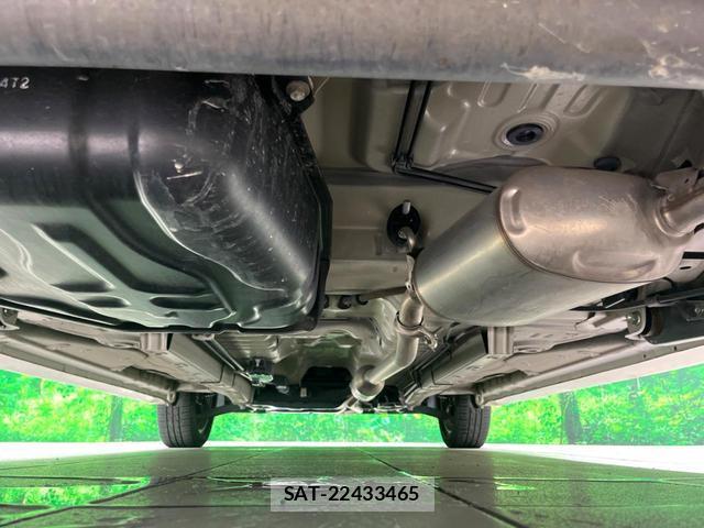 Suzuki SPACIA 2017-09 8647982-18