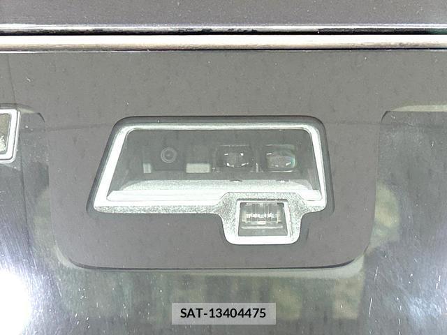 Suzuki SPACIA 2018-03 8649530-1