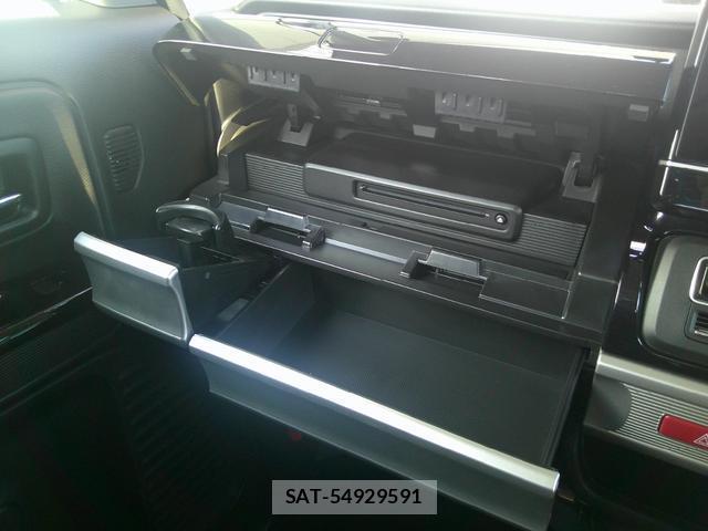 Suzuki SPACIA 2023-10 8651154-4