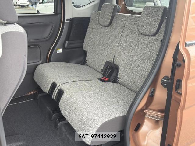 Suzuki SPACIA 2025-03 8646804-7