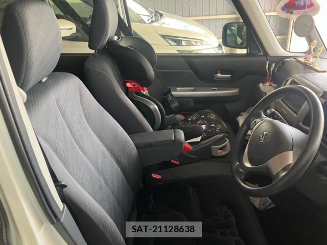 Suzuki SPACIA 2014-06 8647279-8