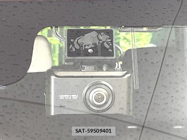 Suzuki SPACIA 2021-11 8651073-5