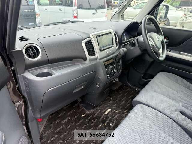 Suzuki SPACIA 2014-08 8651755-17