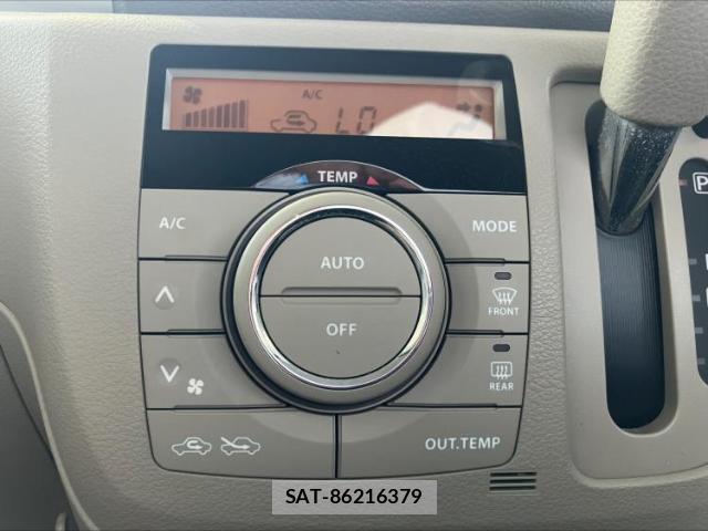 Suzuki SPACIA 2015-02 8653825-11