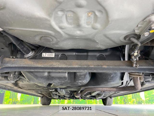 Toyota SPADE 2018-02 8648350-18