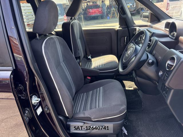 Toyota SPADE 2016-03 8649749-12