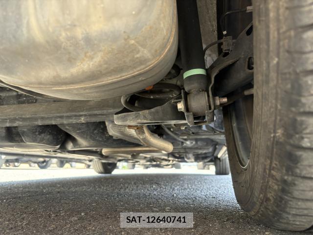 Toyota SPADE 2016-03 8649749-9