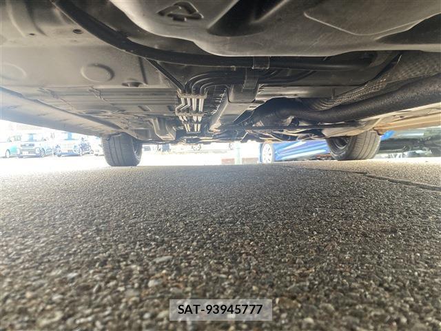Toyota SPADE 2013-06 8650077-14