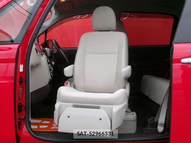 Toyota SPADE 2017-06 8653929-10