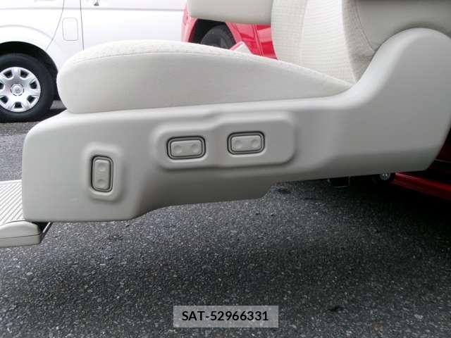 Toyota SPADE 2017-06 8653929-13