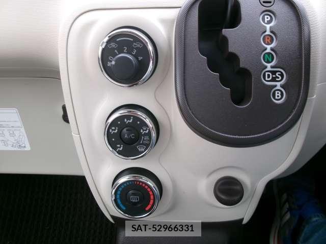 Toyota SPADE 2017-06 8653929-19