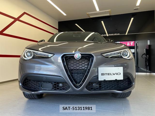 ALFA ROMEO STELVIO 2023-06 8648740-1