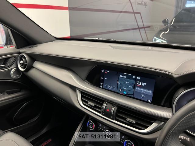 ALFA ROMEO STELVIO 2023-06 8648740-6