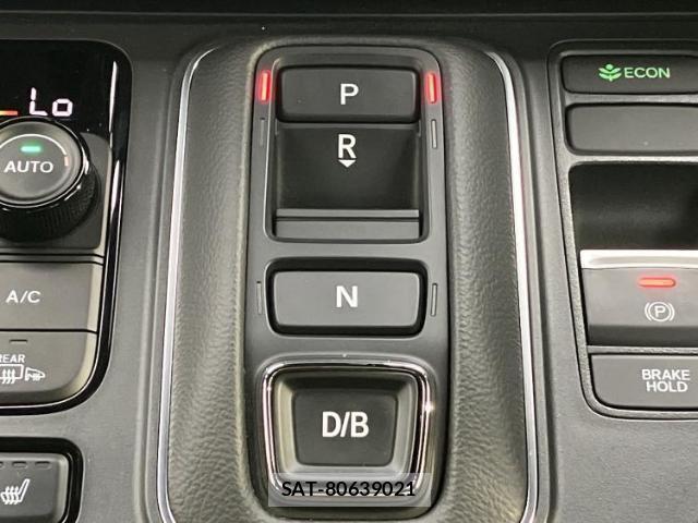 Honda e 2025-01 8647350-16