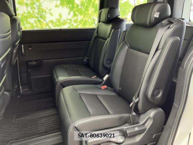 Honda e 2025-01 8647350-7