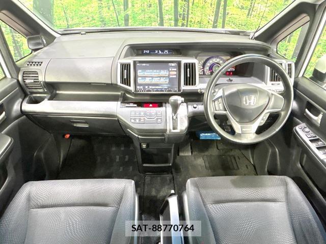 Honda e 2013-09 8649529-7