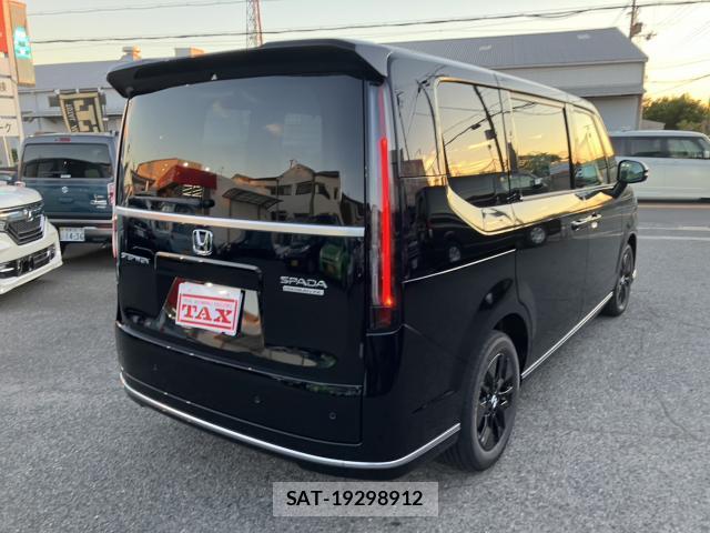 Honda e 2026-08 8649930-1