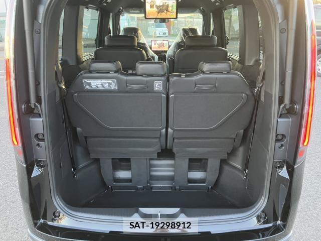 Honda e 2026-08 8649930-15