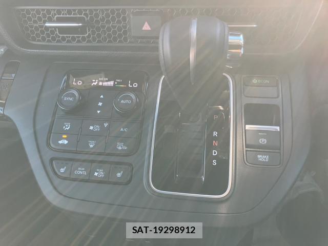Honda e 2026-08 8649930-9