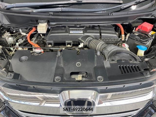 Honda e 2017-09 8650016-17