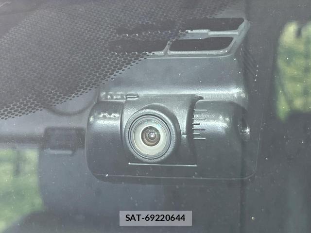 Honda e 2017-09 8650016-6