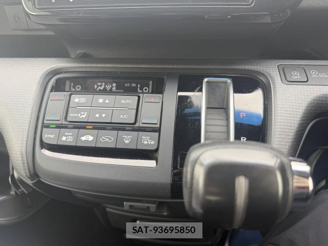Honda e 2016-01 8650038-15