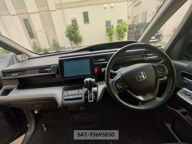 Honda e 2016-01 8650038-2
