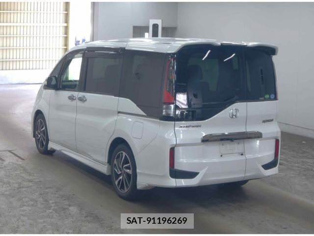 Honda e 2017-09 8650512-1