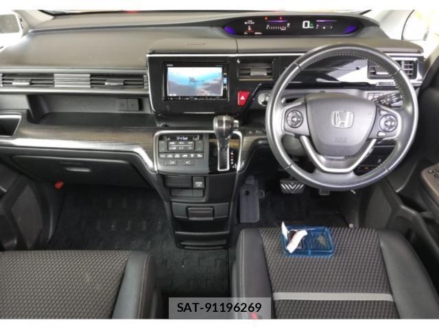 Honda e 2017-09 8650512-2